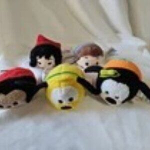 Disney Tsum Tsum Mini Plush Disneyland Characters - Lot of  5